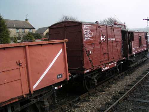 BR  B 703819 Container Flat built 1956